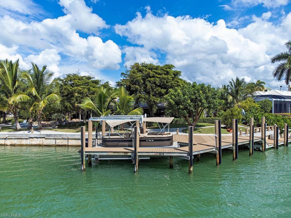 MARCO BEACH - Residential