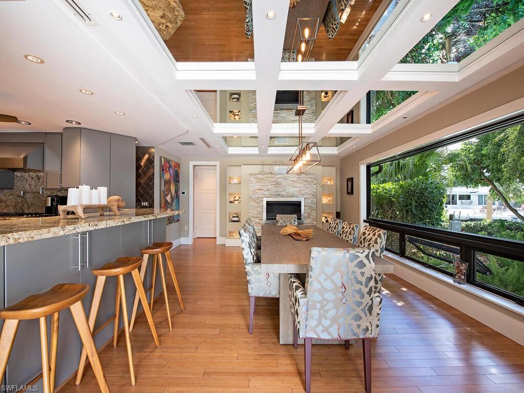 MARCO BEACH - Residential