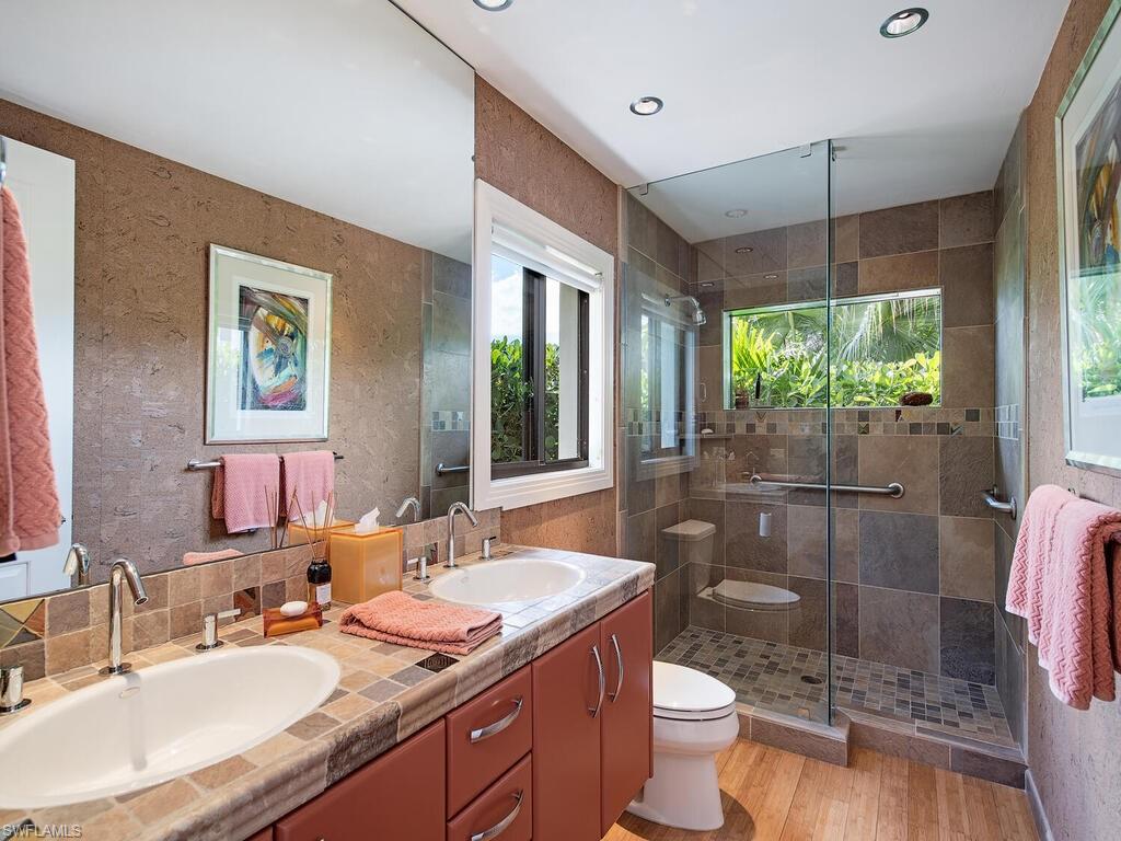 MARCO BEACH - Residential