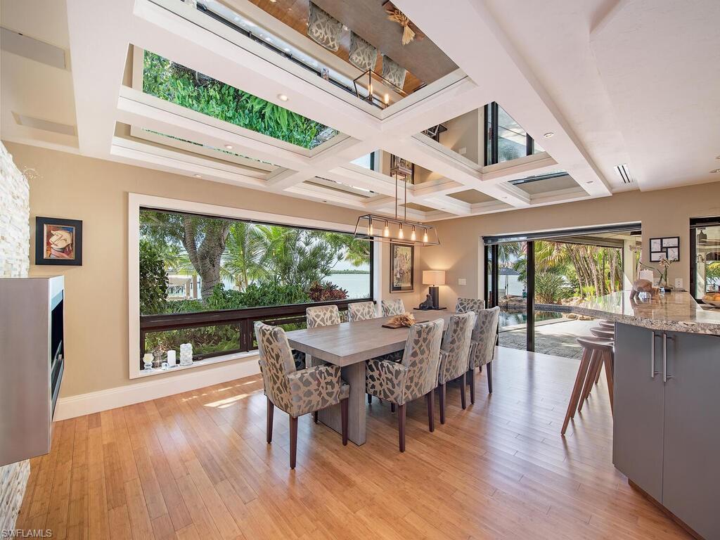 MARCO BEACH - Residential