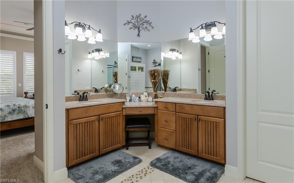 COUNTRY CLUB - Residential