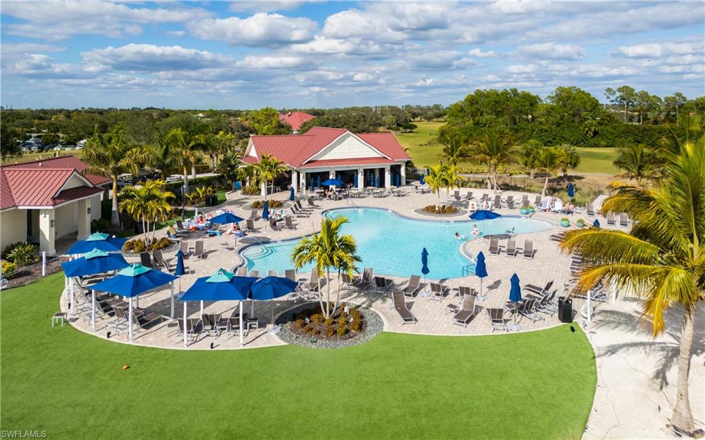 COUNTRY CLUB - Residential