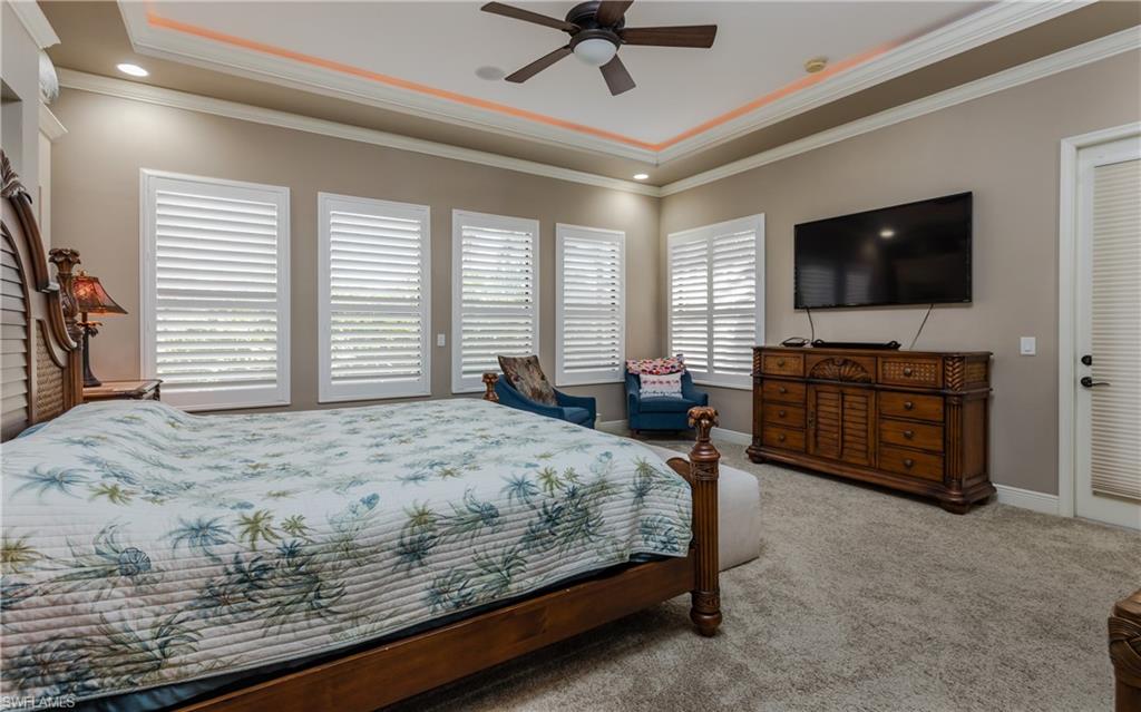 COUNTRY CLUB - Residential