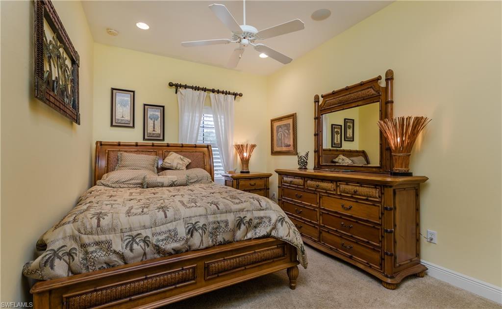 COUNTRY CLUB - Residential