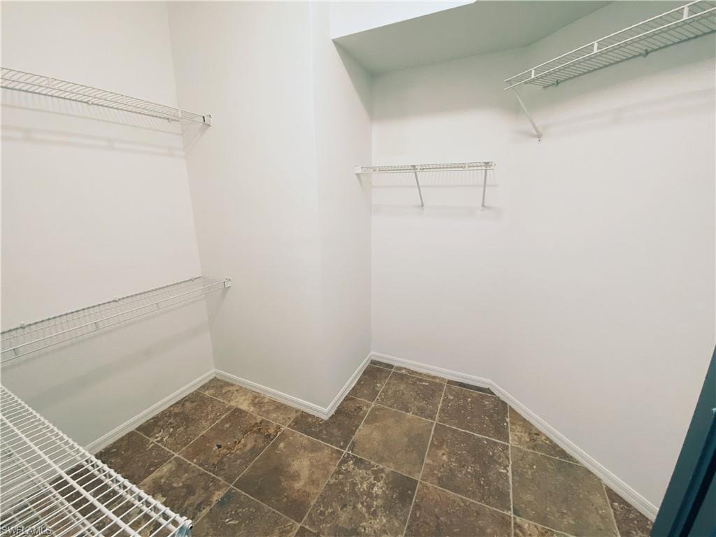 DEVONSHIRE LAKES - Residential