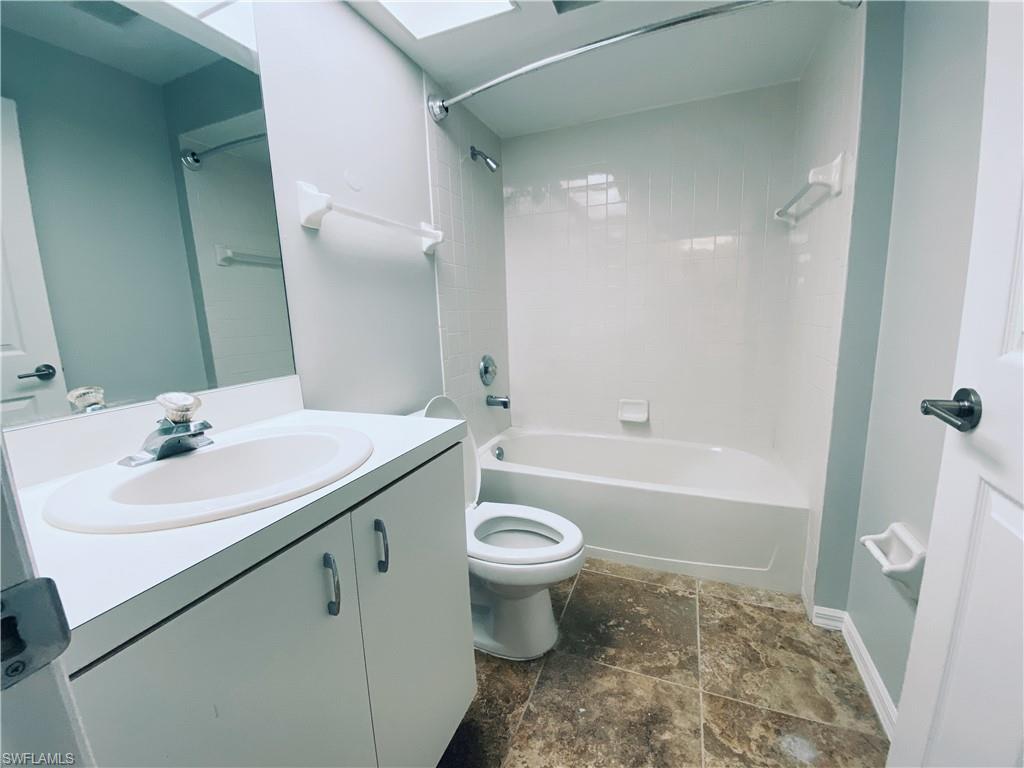 DEVONSHIRE LAKES - Residential