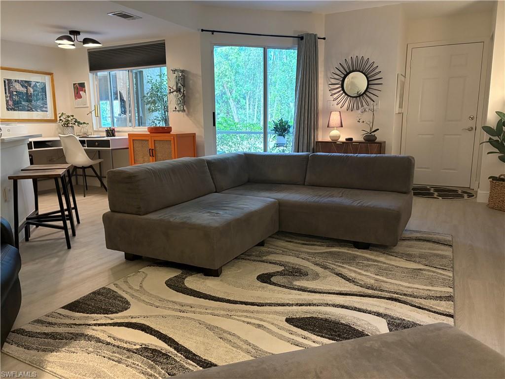 FOUNTAIN LAKES - Residential