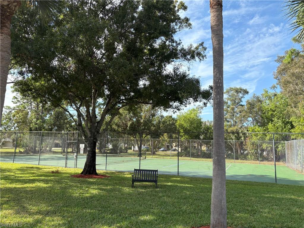 FOUNTAIN LAKES - Residential