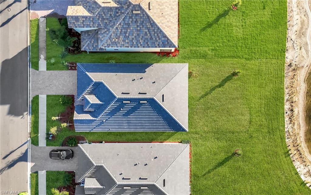 HAMPTON LAKES - Residential