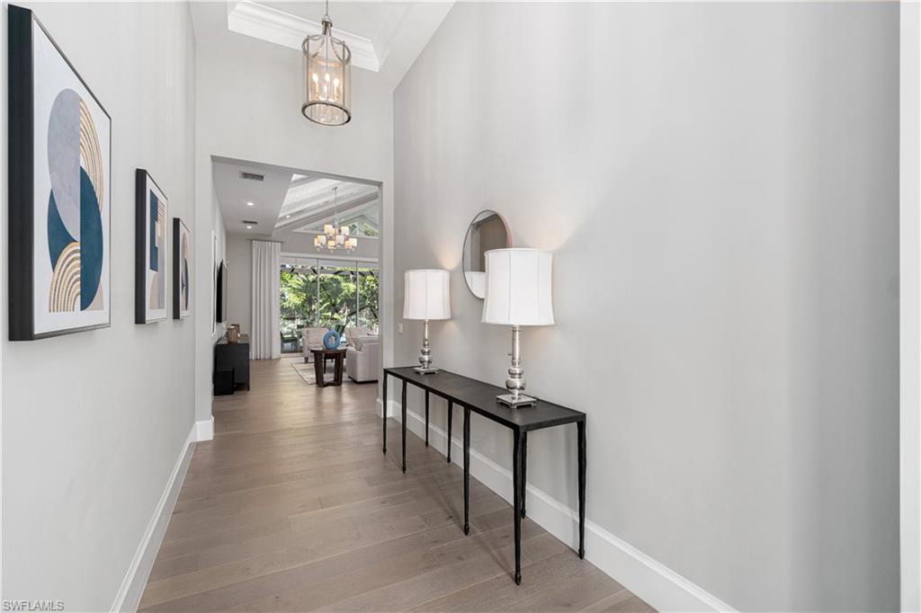 WINDWARD ISLE - Residential