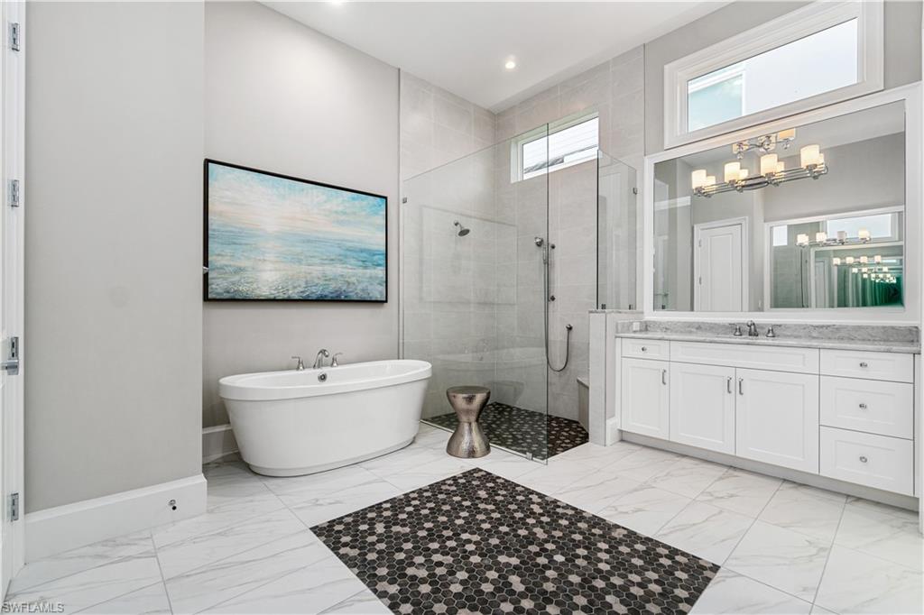 WINDWARD ISLE - Residential