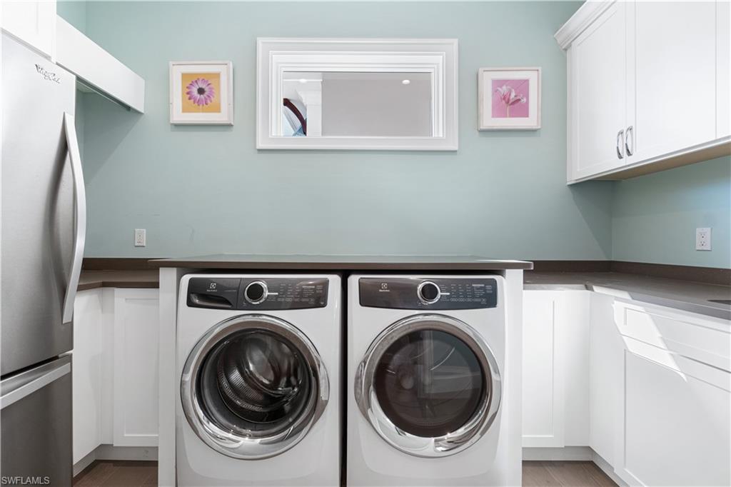 WINDWARD ISLE - Residential