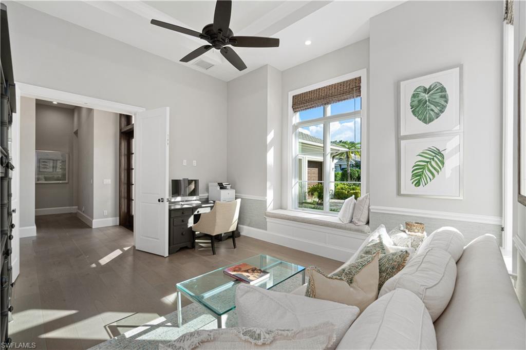 WINDWARD ISLE - Residential