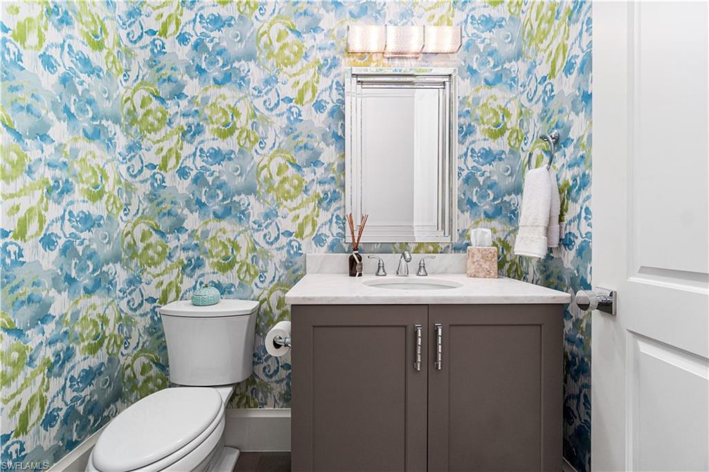 WINDWARD ISLE - Residential