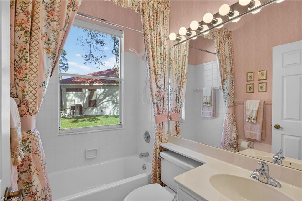 BERKSHIRE LAKES - Residential Lease