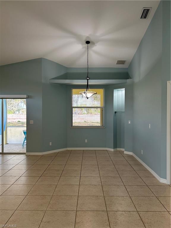 MIRROR LAKES - Residential Lease