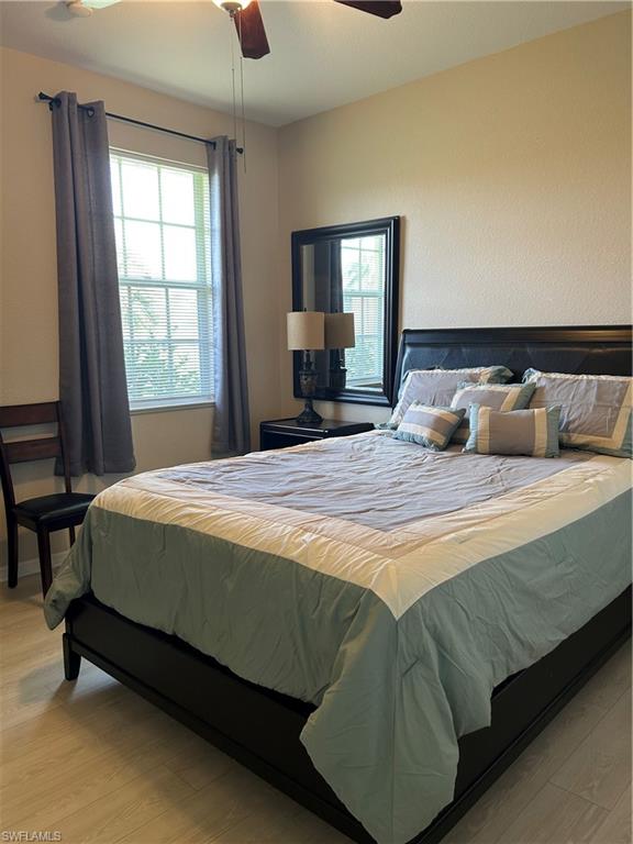 MIRROR LAKES - Residential Lease