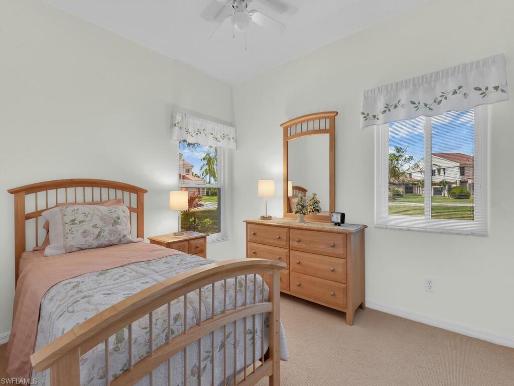 SEVEN OAKS - Residential