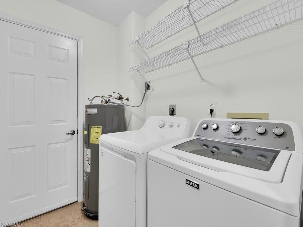 SEVEN OAKS - Residential