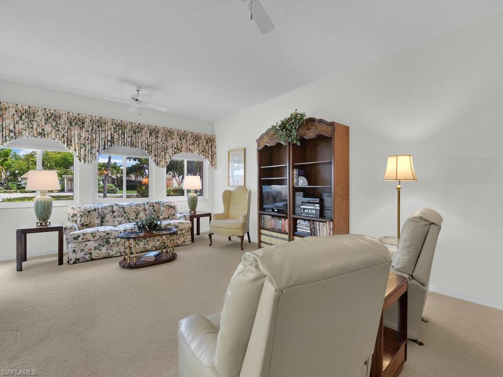 SEVEN OAKS - Residential