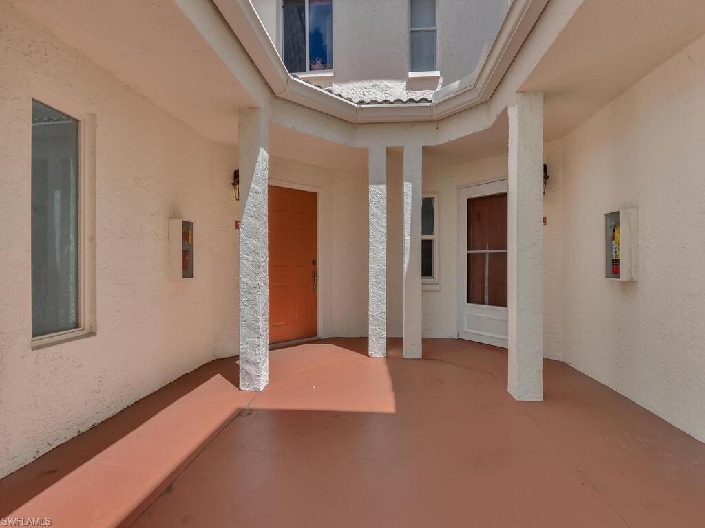 SEVEN OAKS - Residential