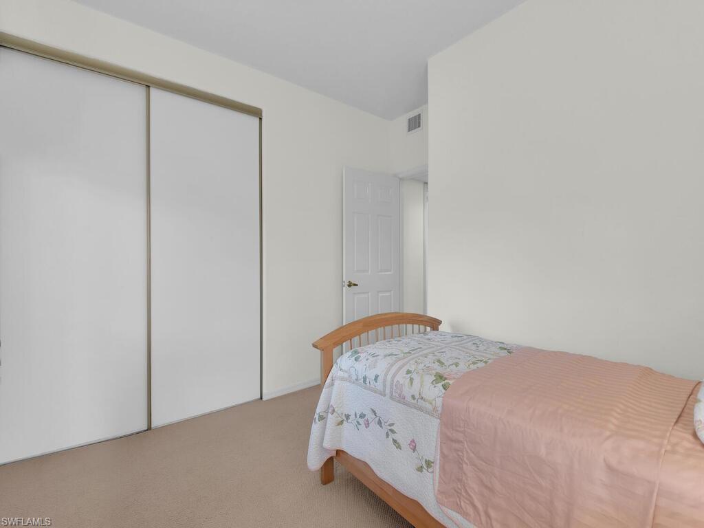 SEVEN OAKS - Residential