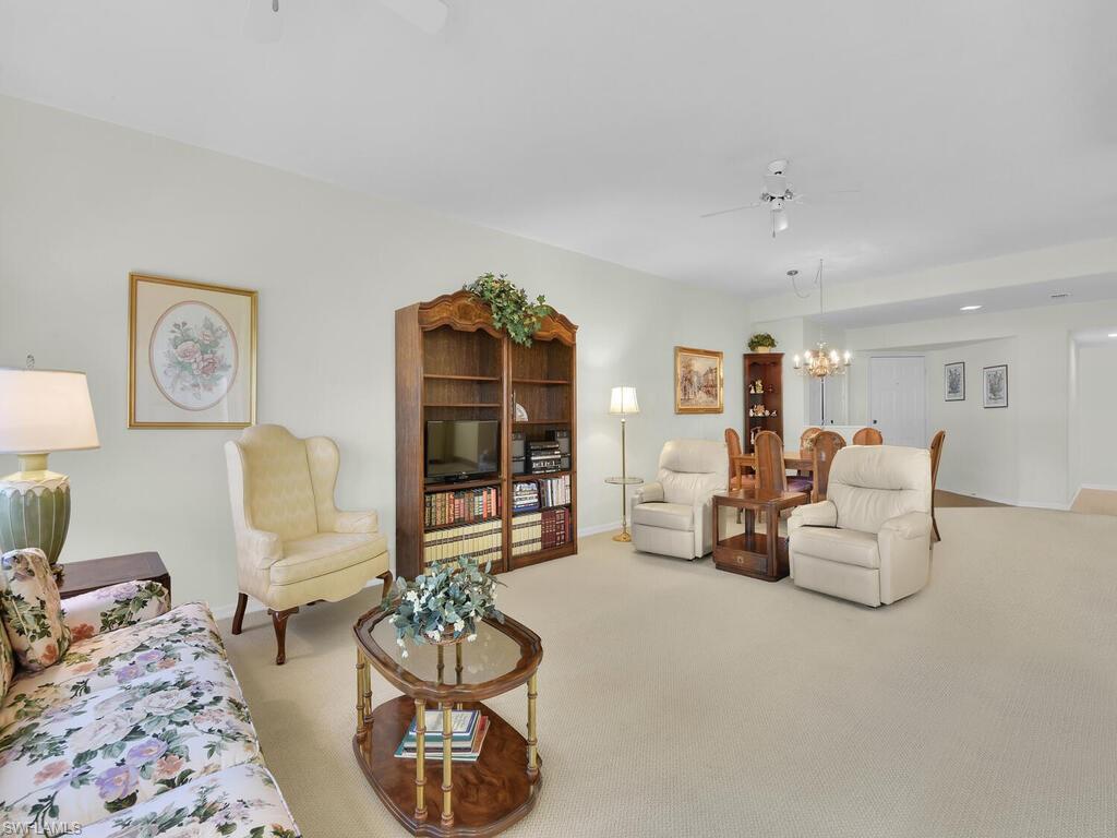 SEVEN OAKS - Residential