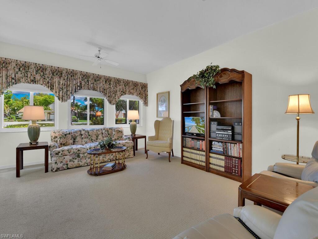 SEVEN OAKS - Residential