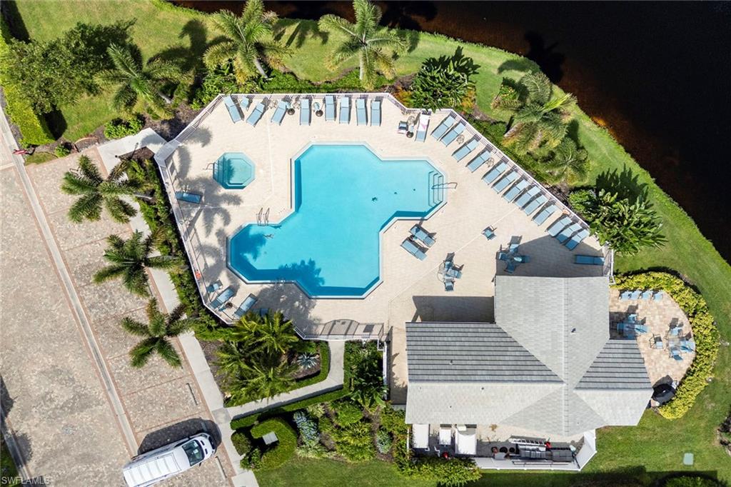 LAUREL OAKS AT PELICAN BAY - Residential