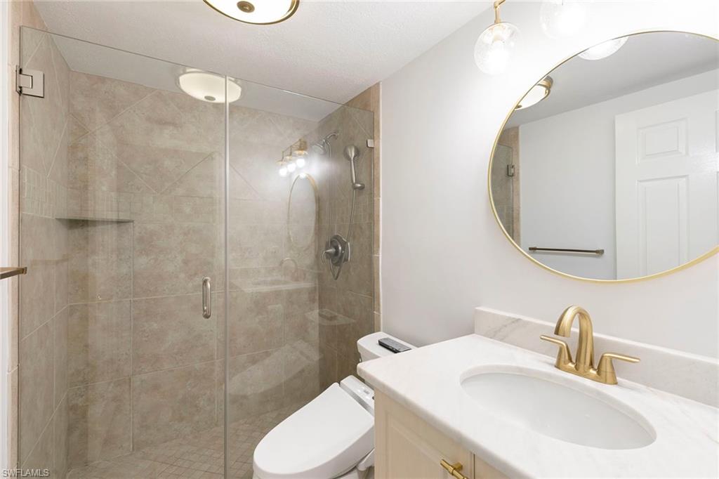 LAUREL OAKS AT PELICAN BAY - Residential