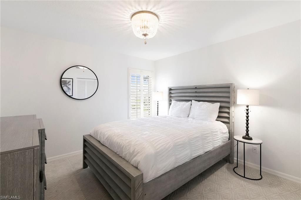 LAUREL OAKS AT PELICAN BAY - Residential