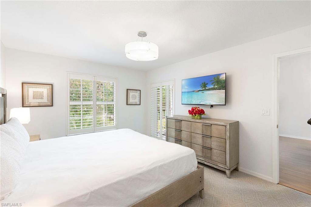 LAUREL OAKS AT PELICAN BAY - Residential