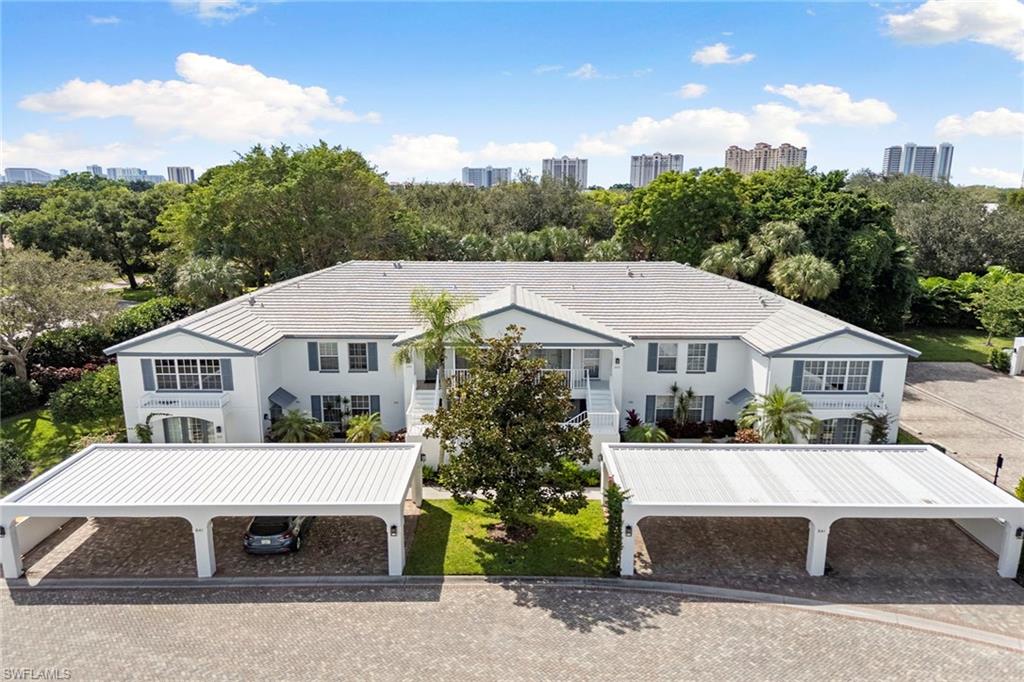 LAUREL OAKS AT PELICAN BAY - Residential