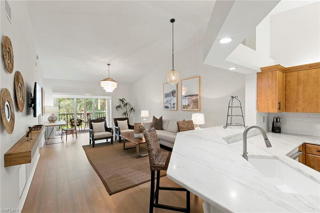 LAUREL OAKS AT PELICAN BAY - Residential