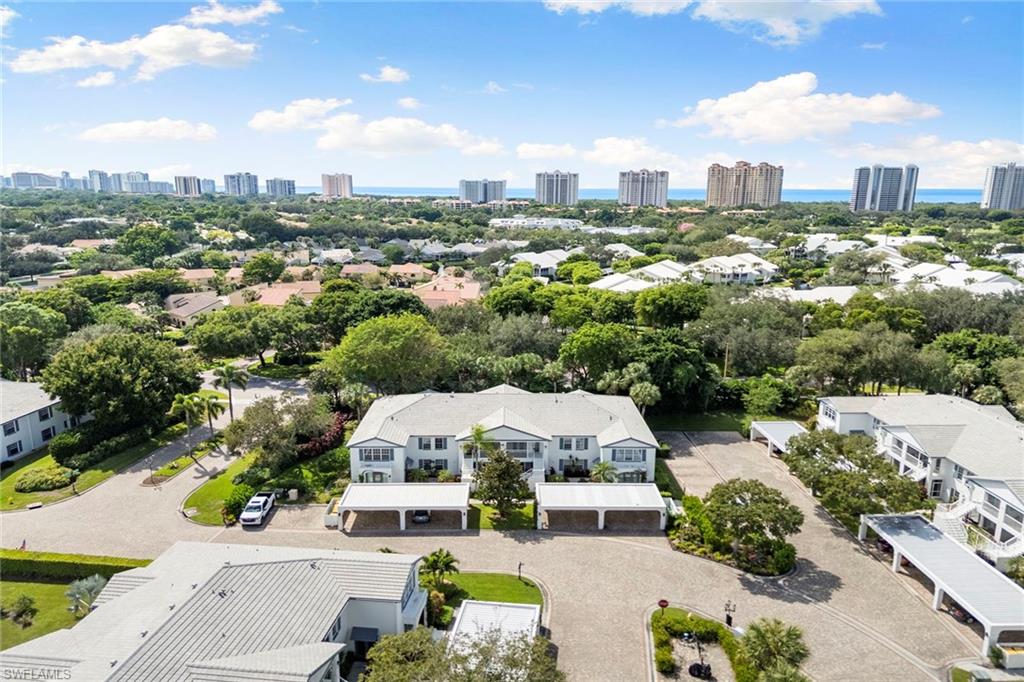 LAUREL OAKS AT PELICAN BAY - Residential