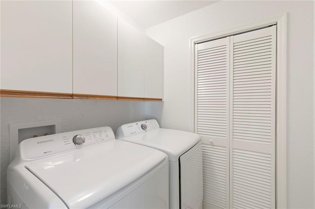 LAUREL OAKS AT PELICAN BAY - Residential