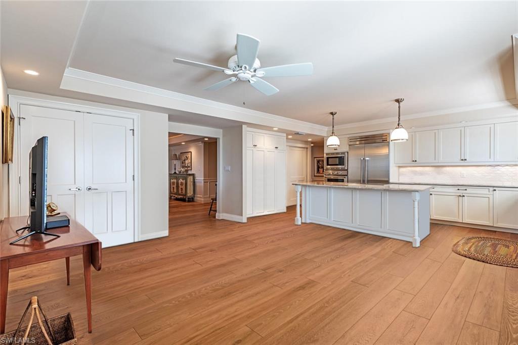 WHITEHALL - Residential