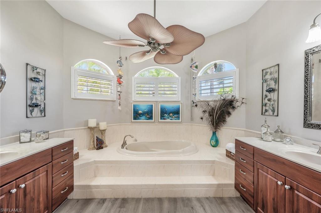 YACHT CLUB - Residential