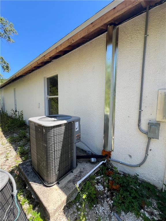 GOLDEN GATE ESTATES - Residential