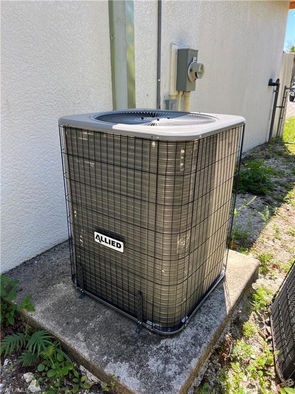 GOLDEN GATE ESTATES - Residential