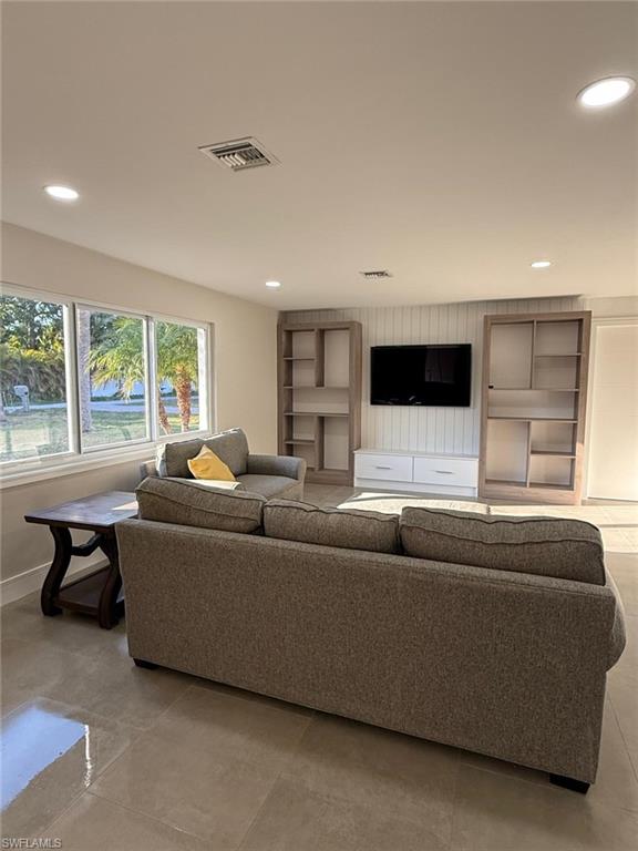 FORT MYERS - Residential