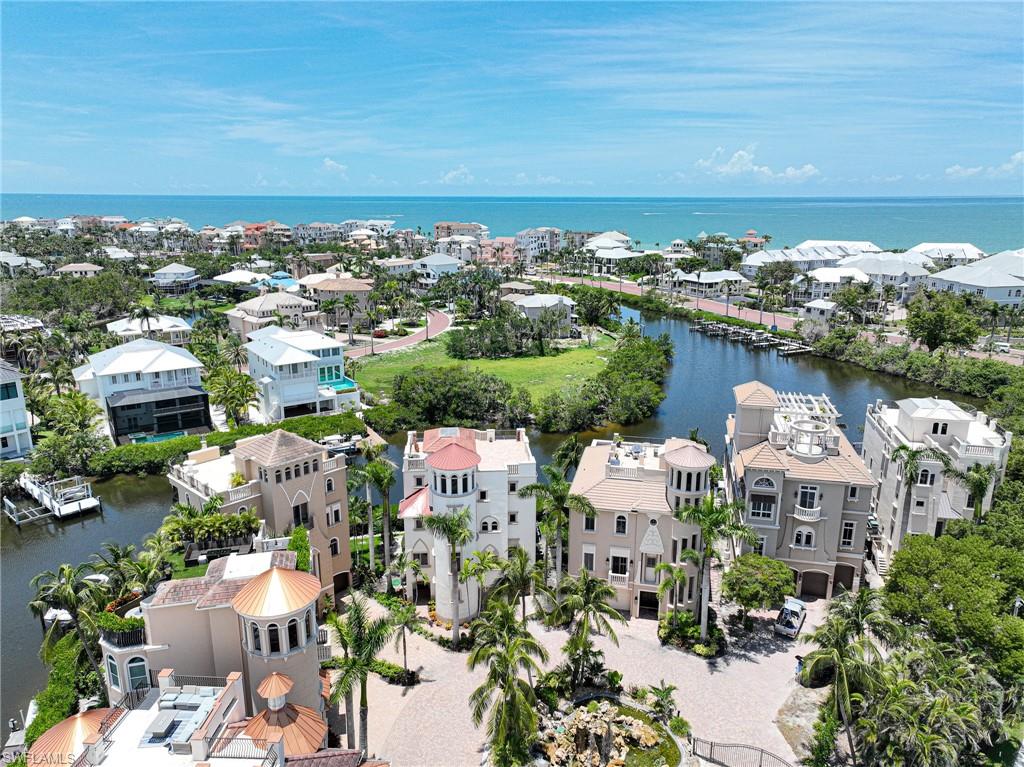 BAREFOOT BAY - Residential