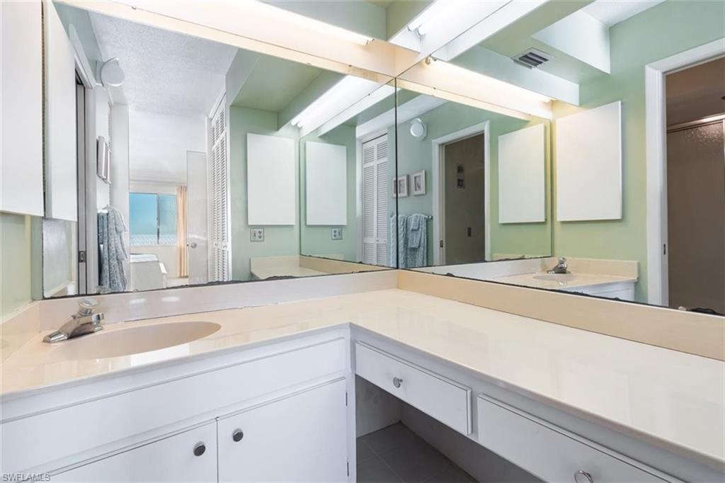 THE EGRET - Residential