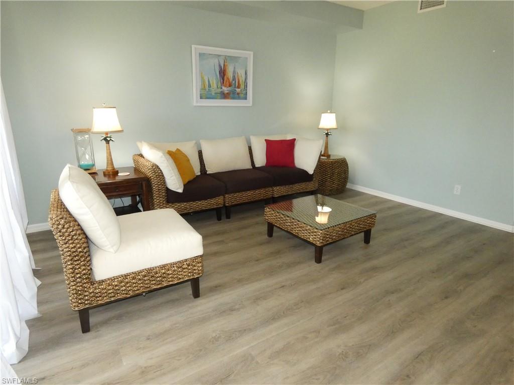 FAIRWAY VILLAS - Residential