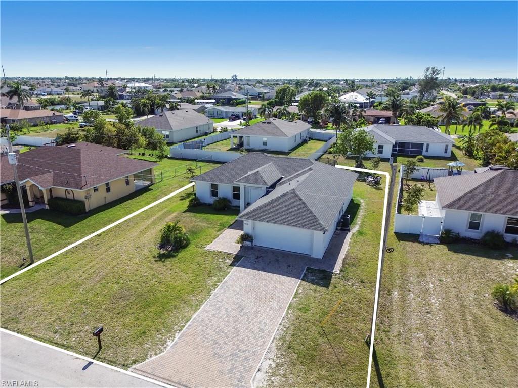 CAPE CORAL - Residential
