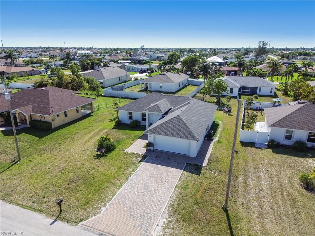 CAPE CORAL - Residential