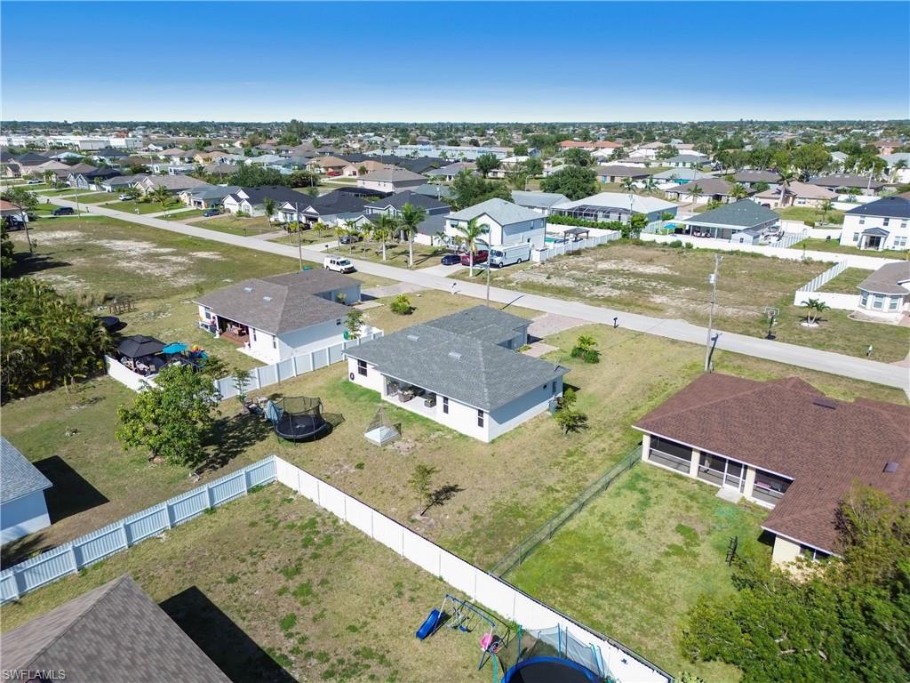 CAPE CORAL - Residential
