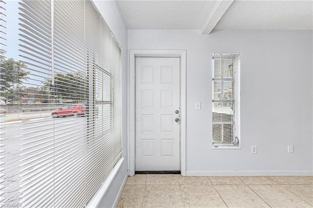 WINDSOR WEST - Residential