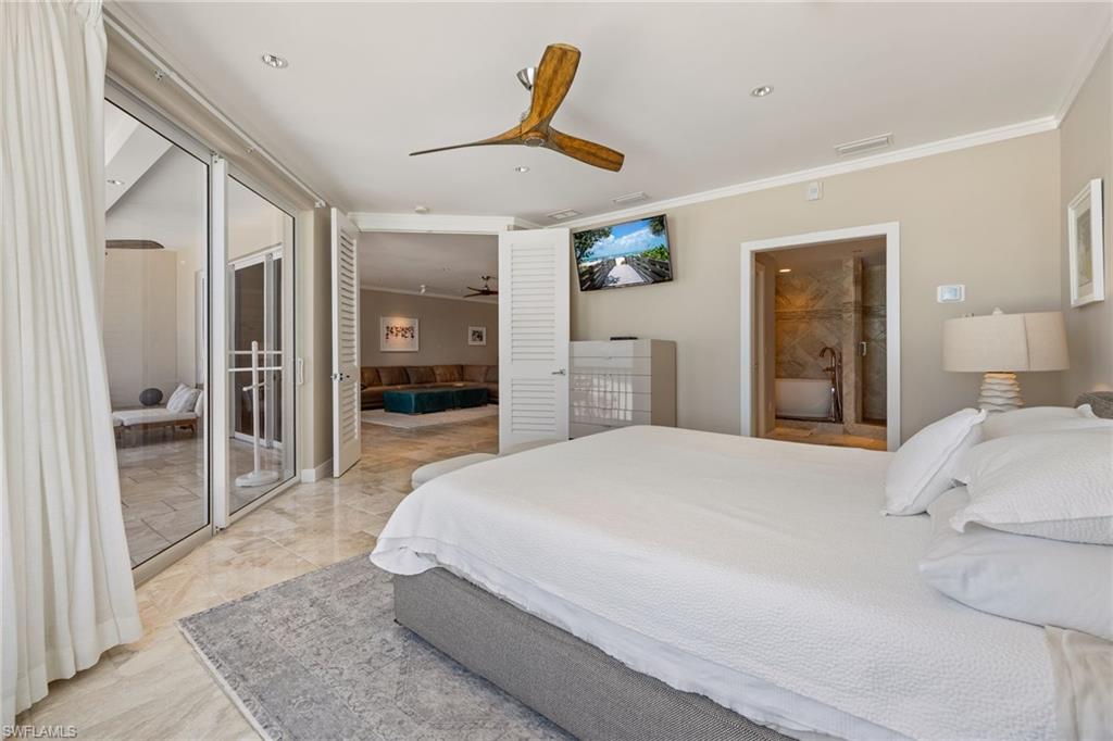 BAREFOOT BEACH CLUB - Residential