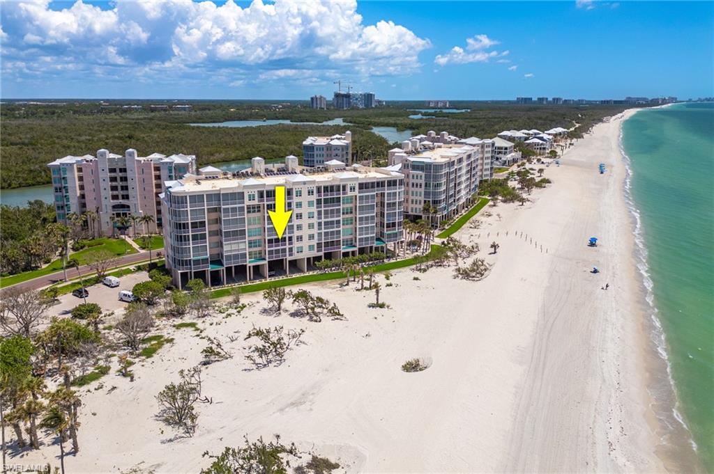 BAREFOOT BEACH CLUB - Residential